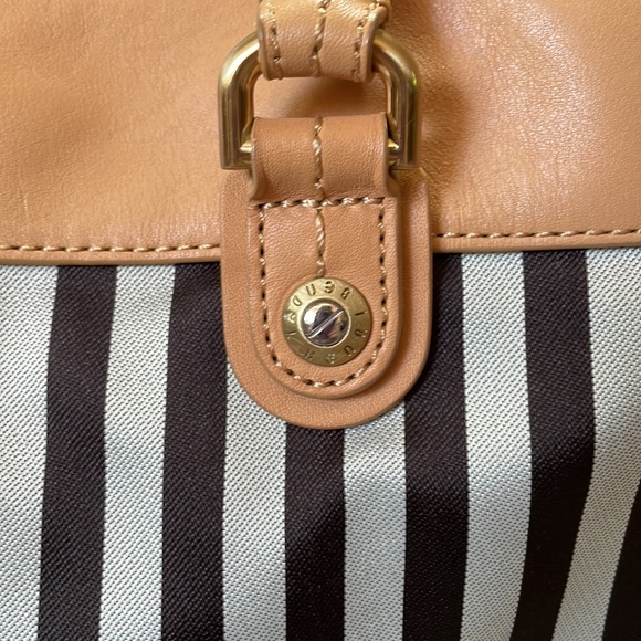 Henri Bendel Tote jacquard and leather details. VERY UNIQUE 🔥 - Picture 11 of 12